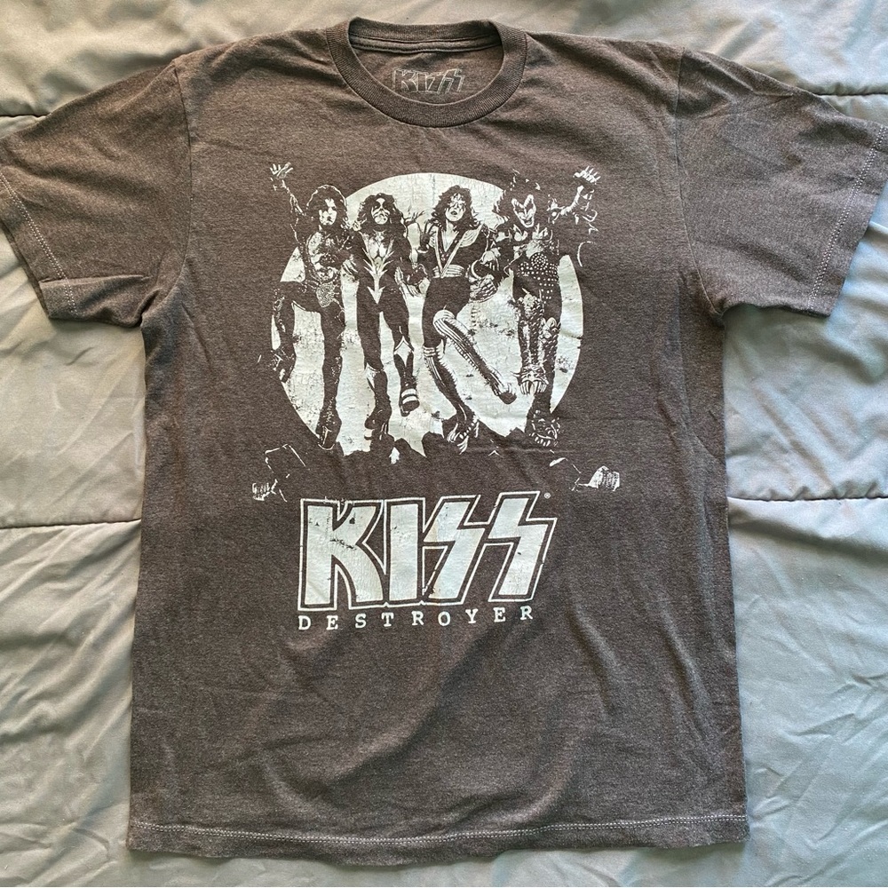 KISS band tee